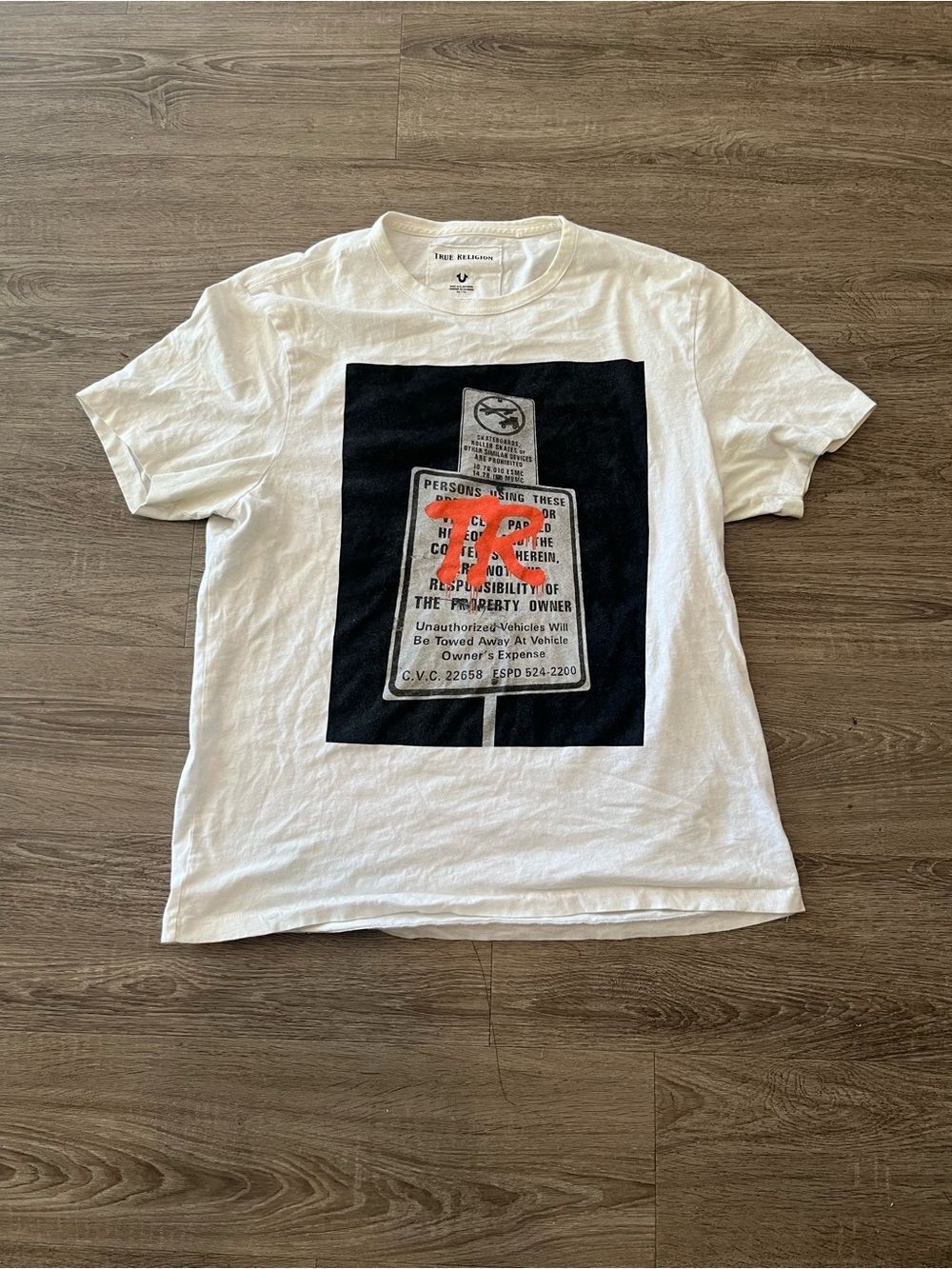 True Religion Shirt Mens XXL White Tow Away Sign TR Graffiti Graphic T Shirt